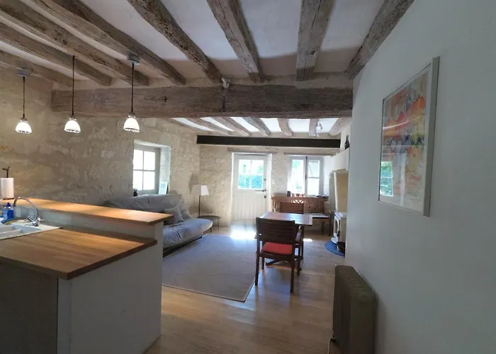 Gite Chateau De Chaintres