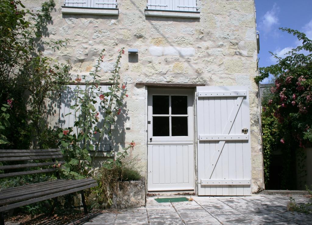 Chateau De Chaintres